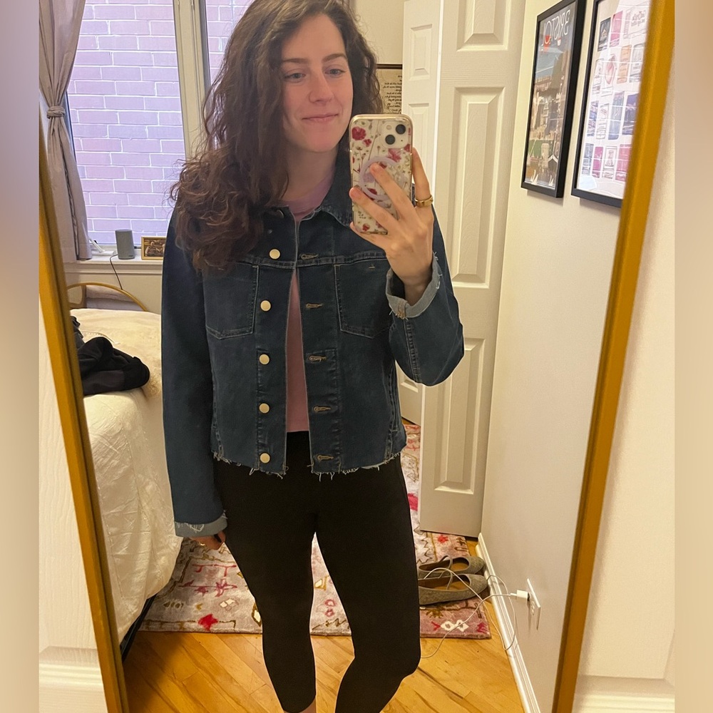 T Tahari Raw Edge Dark Wash Denim Cropped Jacket